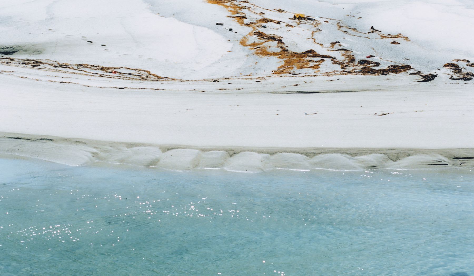 an icy location benath the shelf