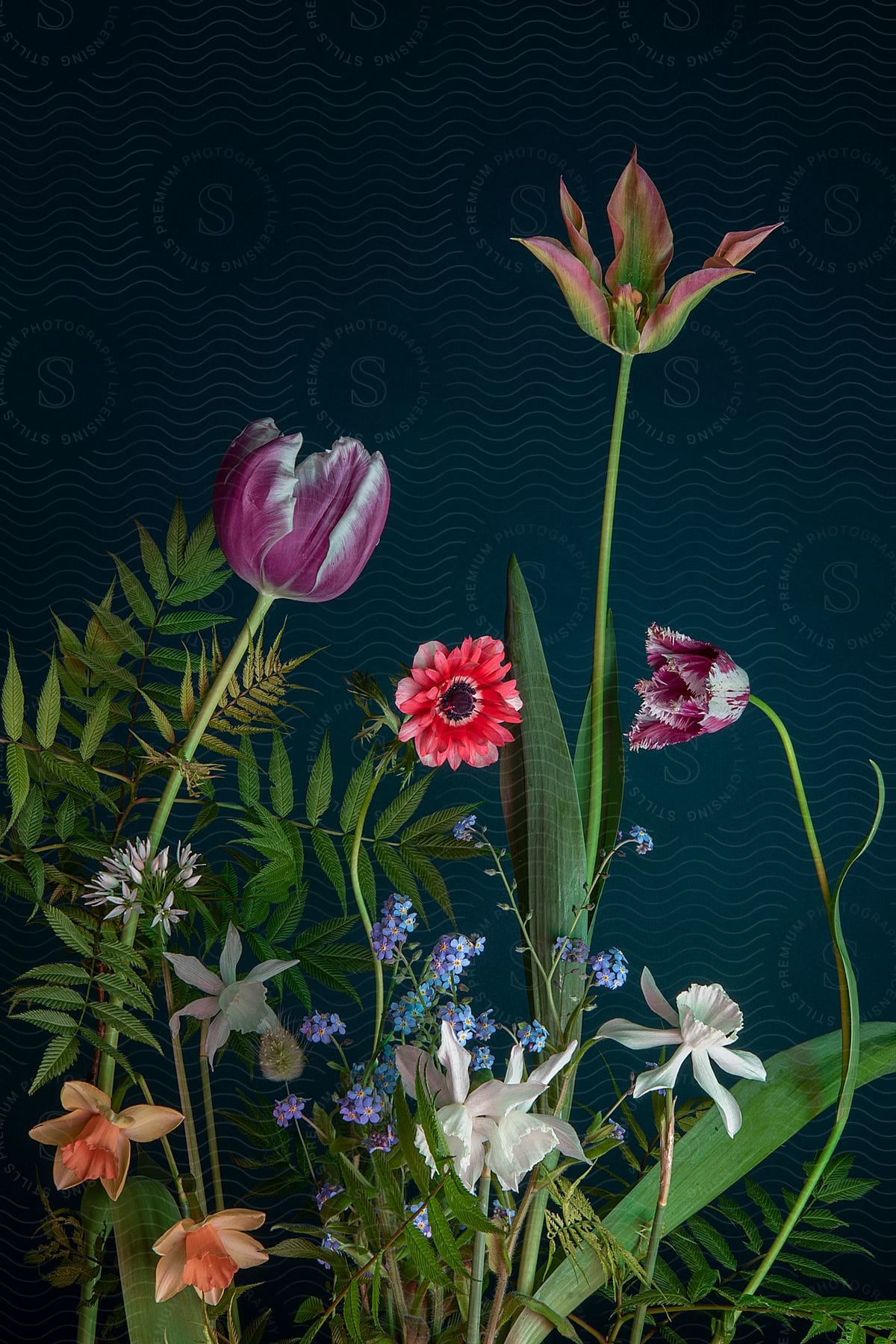 Leaves and flowers in a colorful flower arrangement