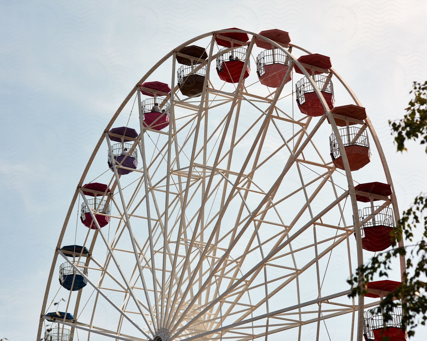 A red and white Ferris wheel.