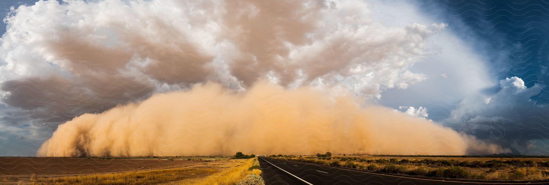 A haboob strengthens as it rolls across central arizona