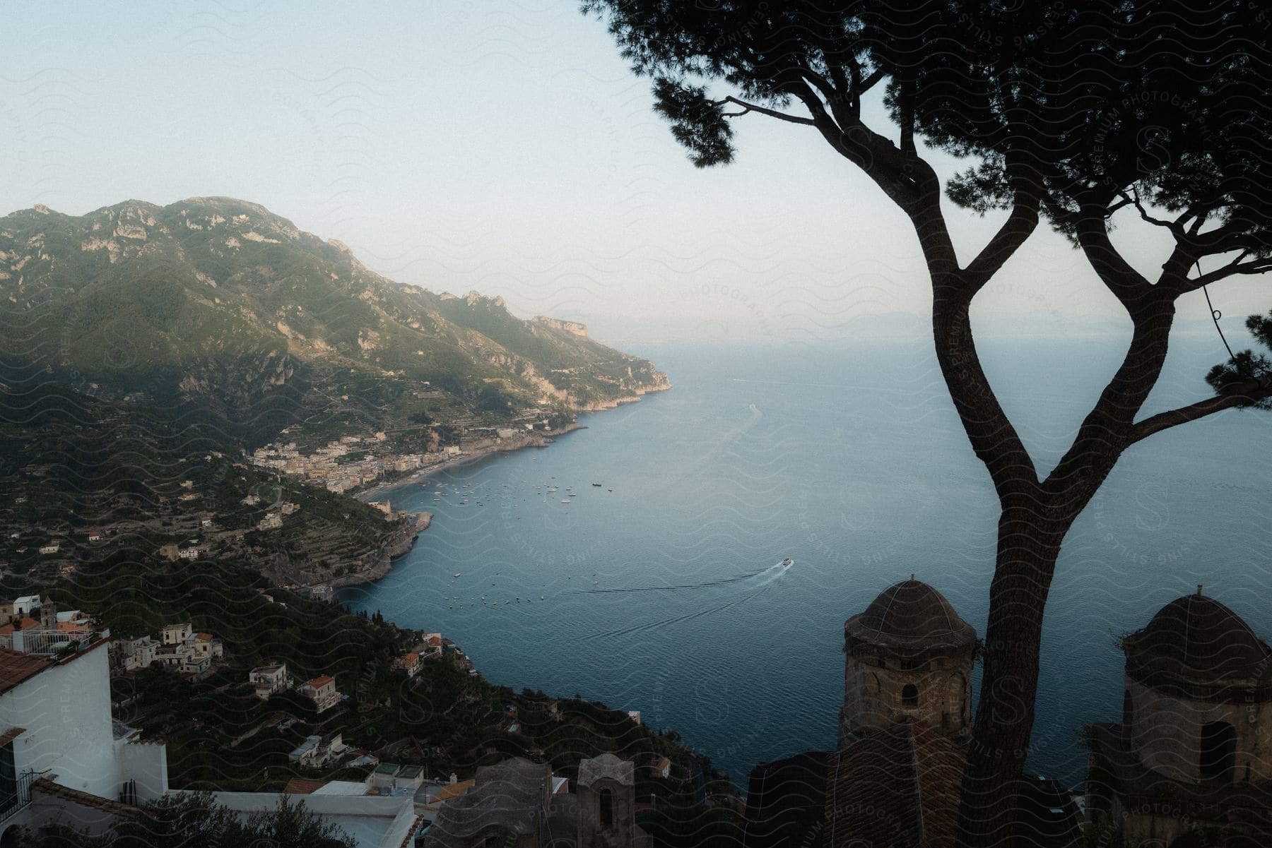 Villa rufolo coastal town overlooking the sea in amalfi coast