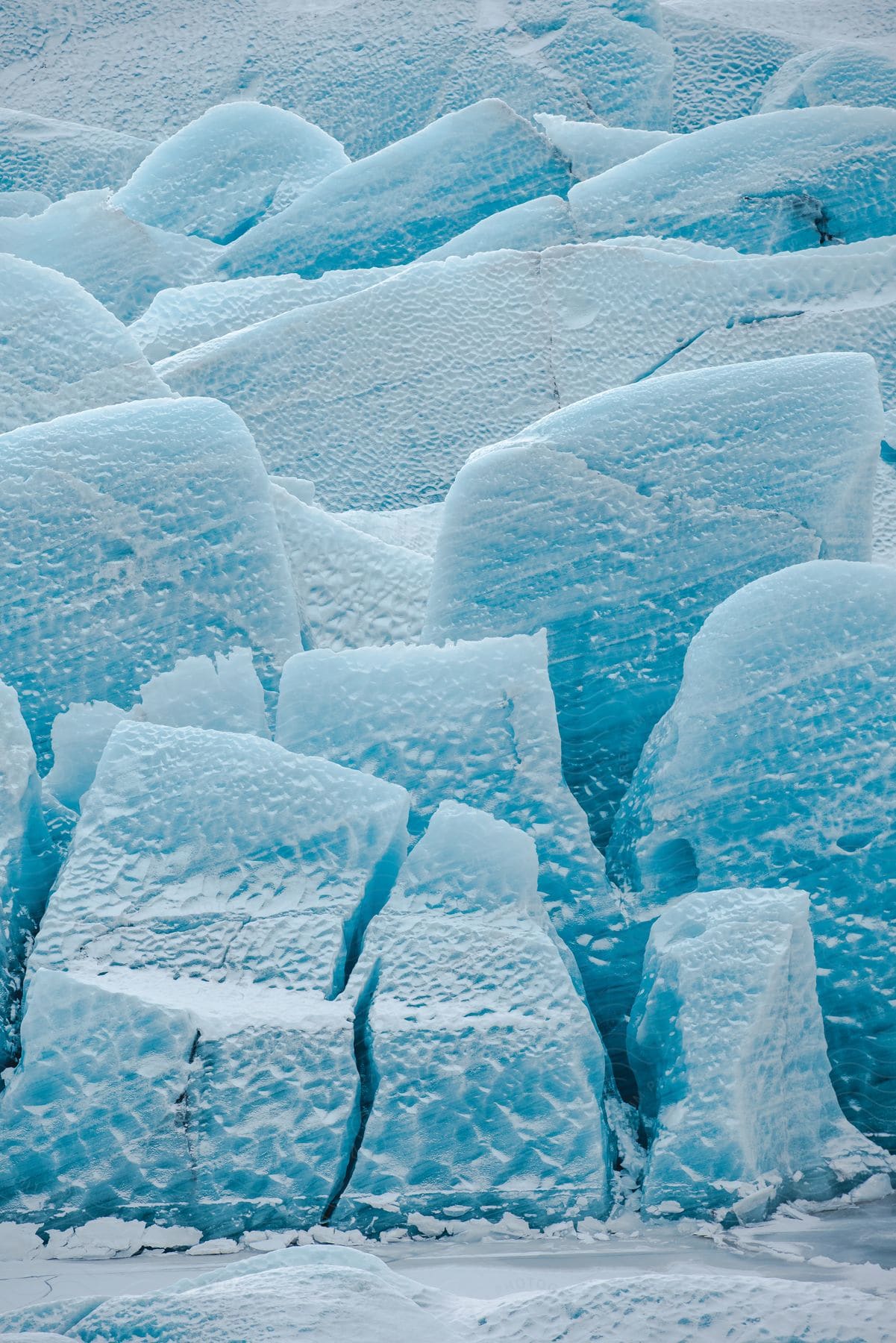 Magnified photograph of ice caps on a sunny day in iceland