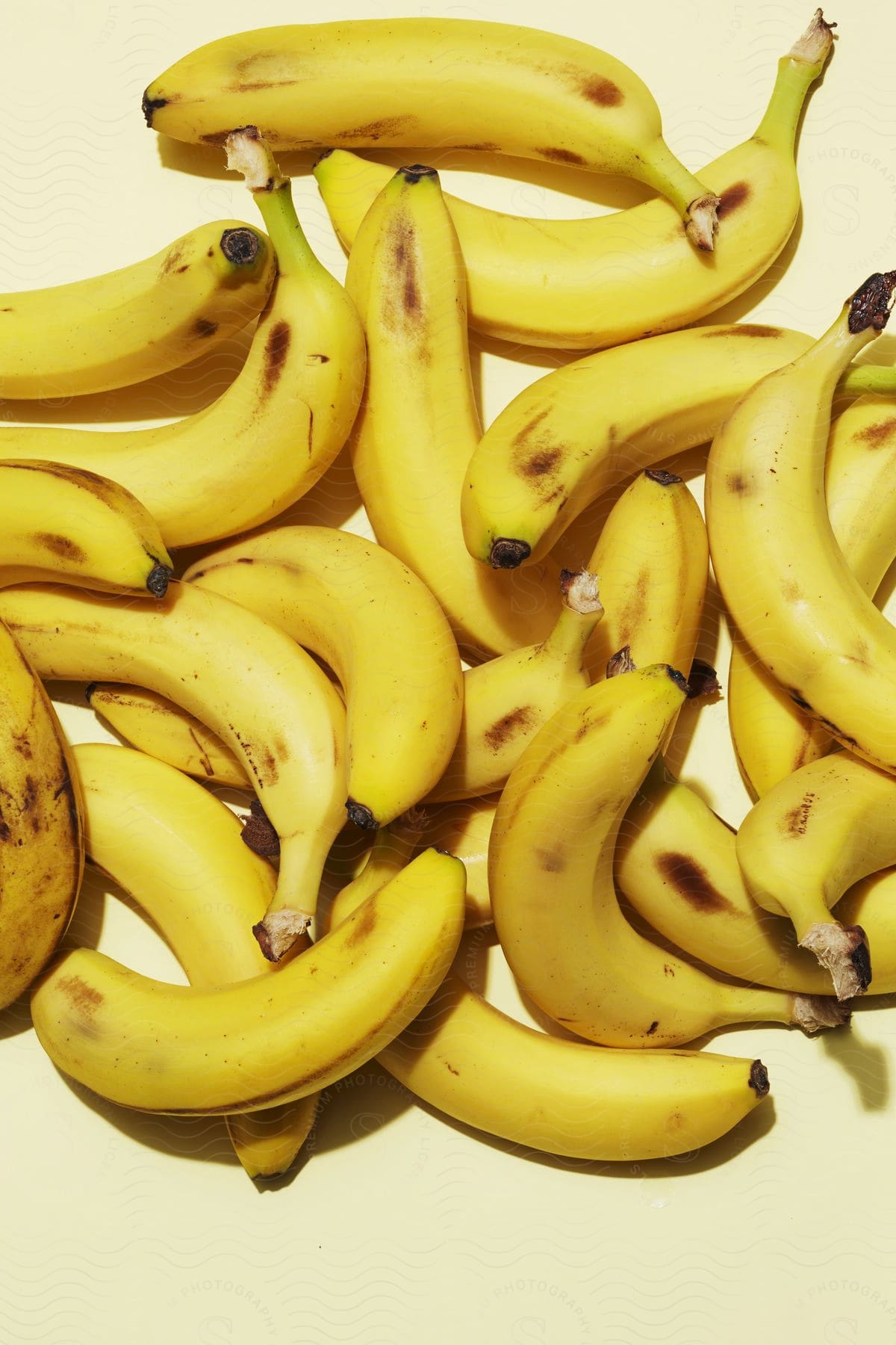 A pile of ripe bananas