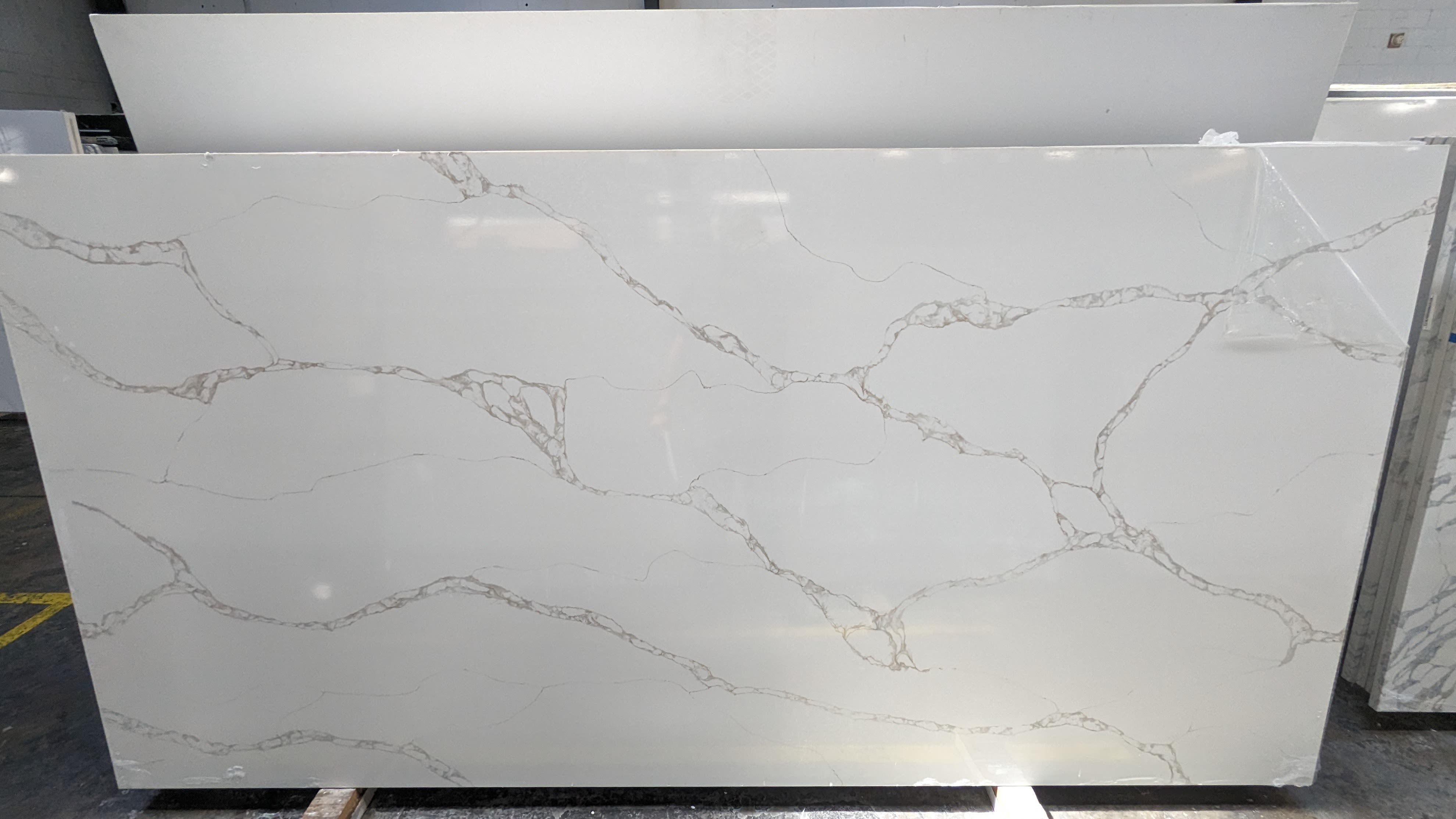 Calacatta Lincoln Quartz by MODA StoneTrash