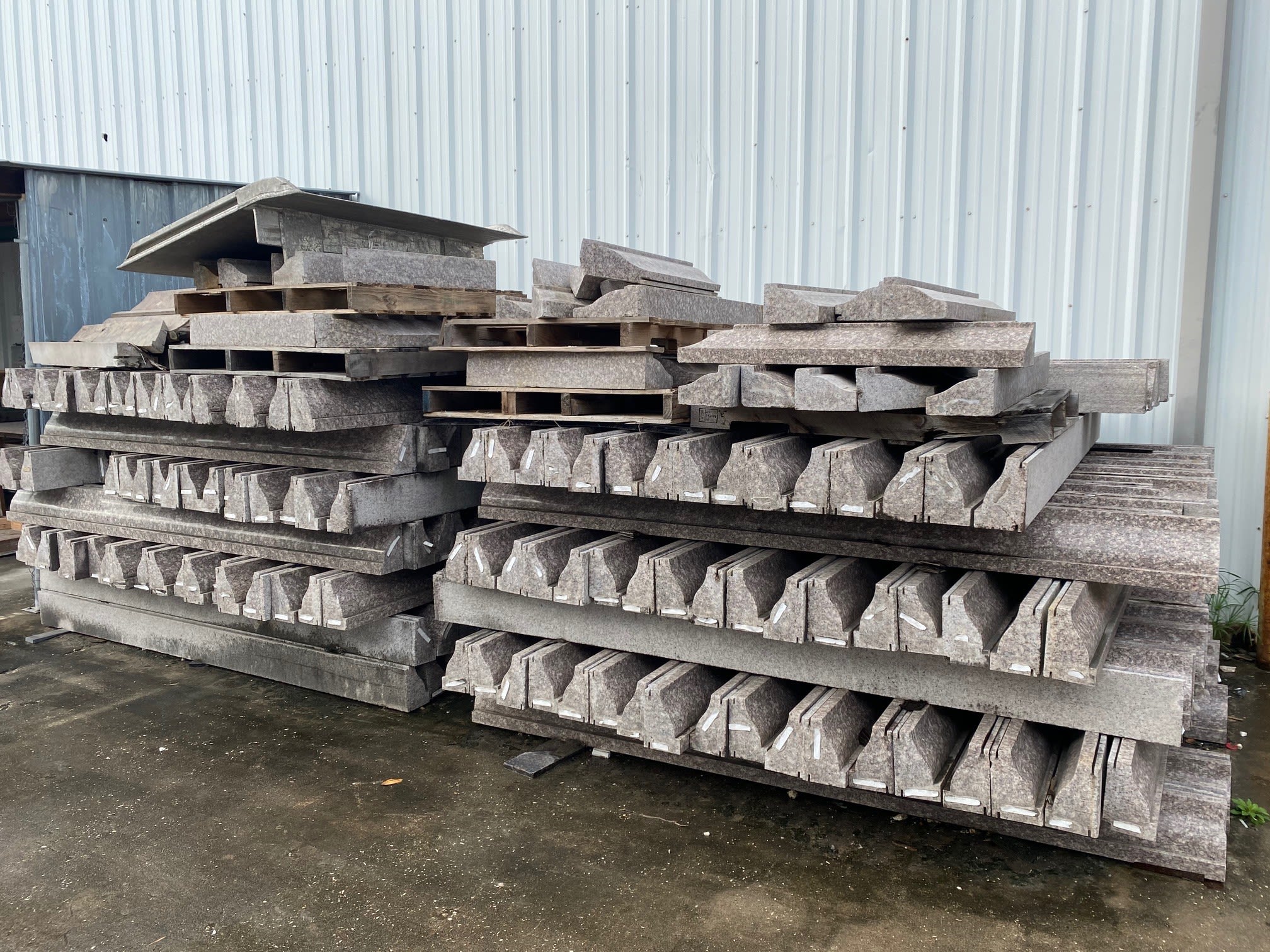 Custom Granite Curbing Granite Tile