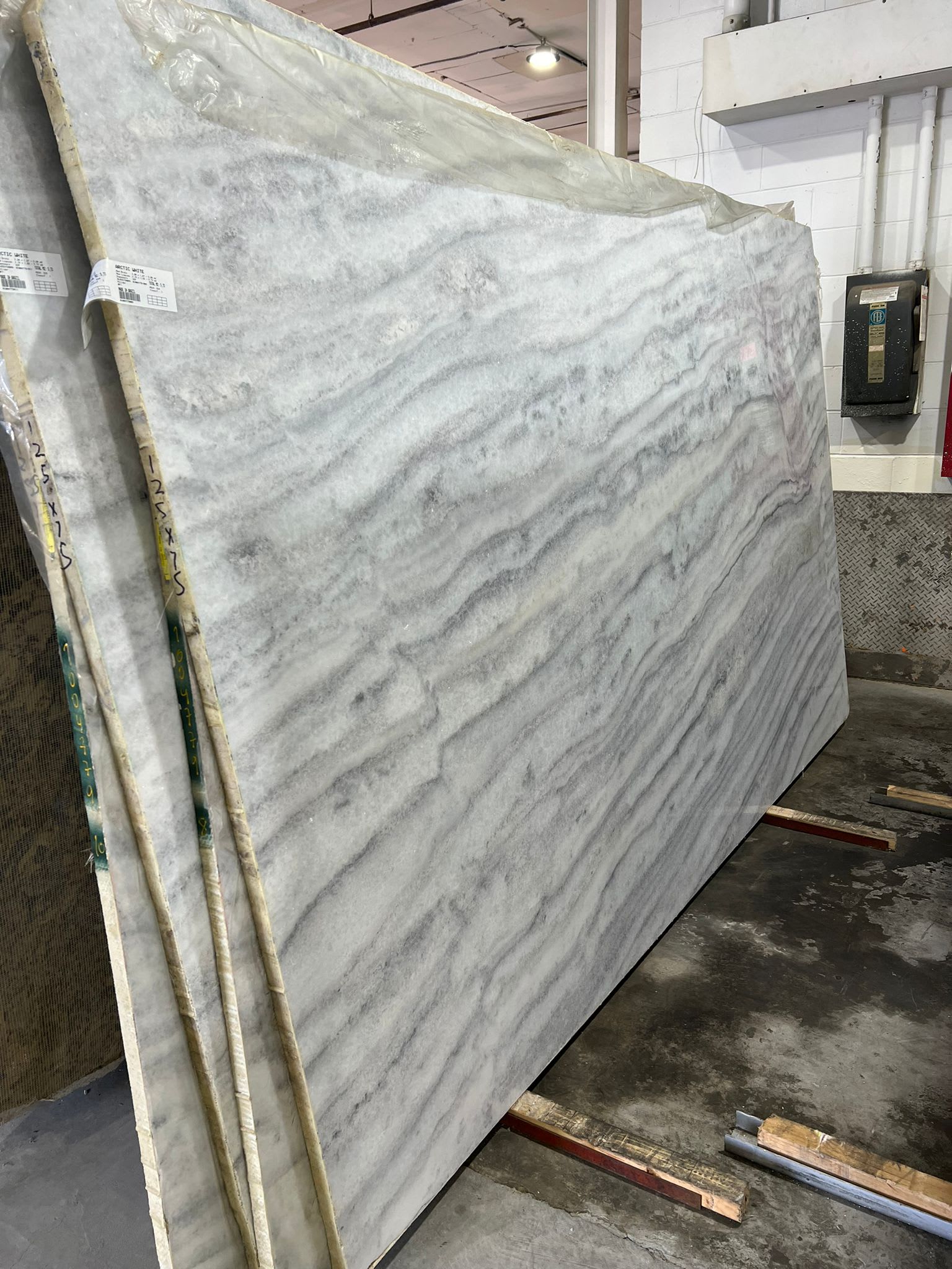 Arctic White Quartz StoneTrash