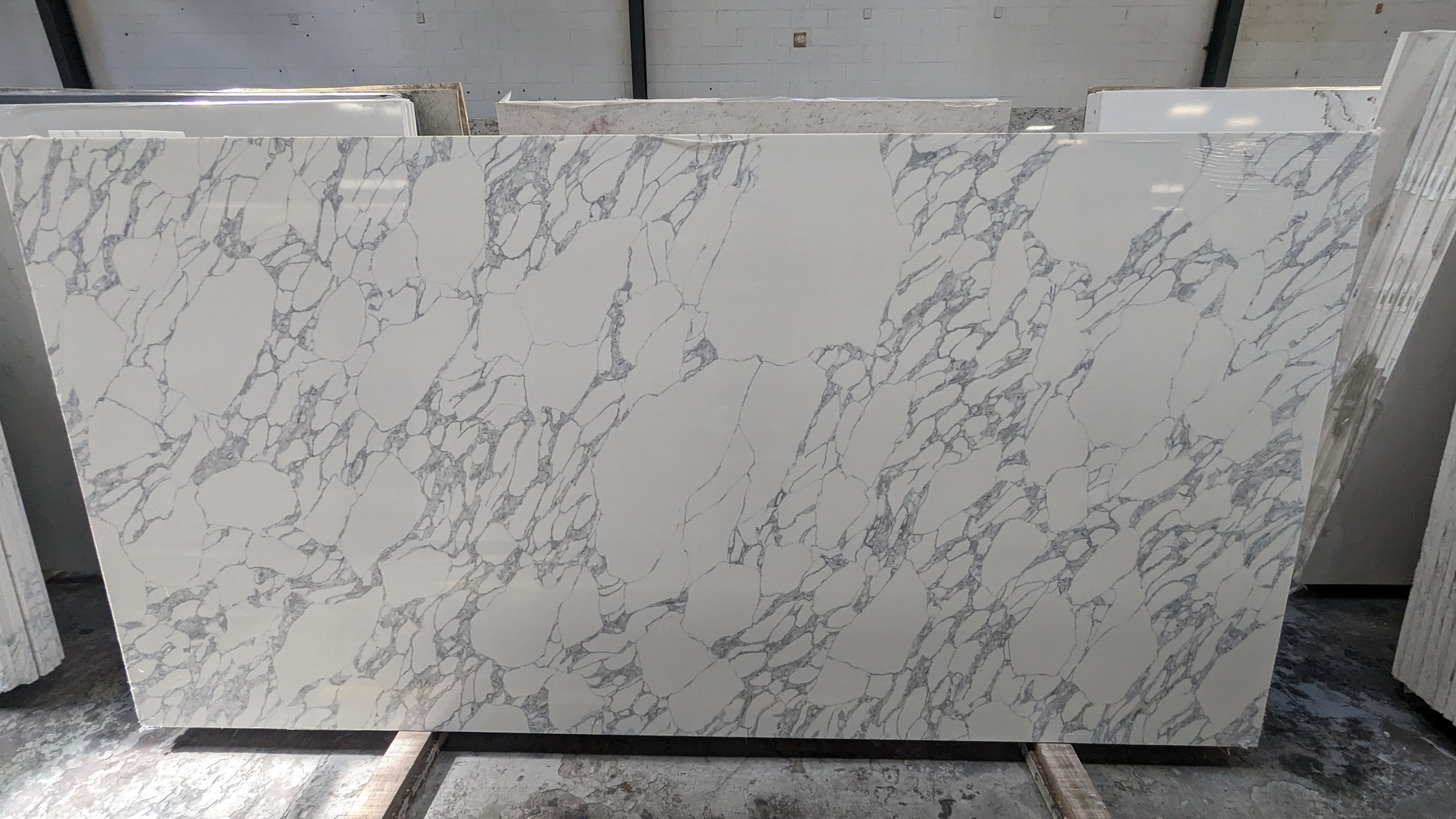 Calacatta Milano Quartz by MODA