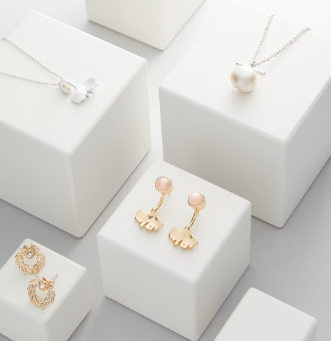 Selection of delicate jewellery