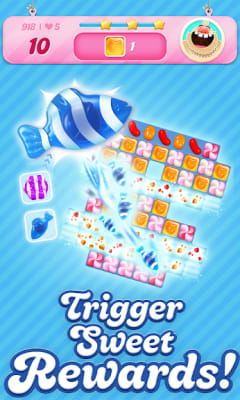 Candy Crush Saga Mod APK Gameplay Screenshot 3 – Unlimited Moves