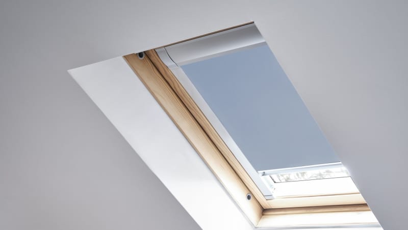 Arena Bloc Sporty Blue skylight blind in a loft office