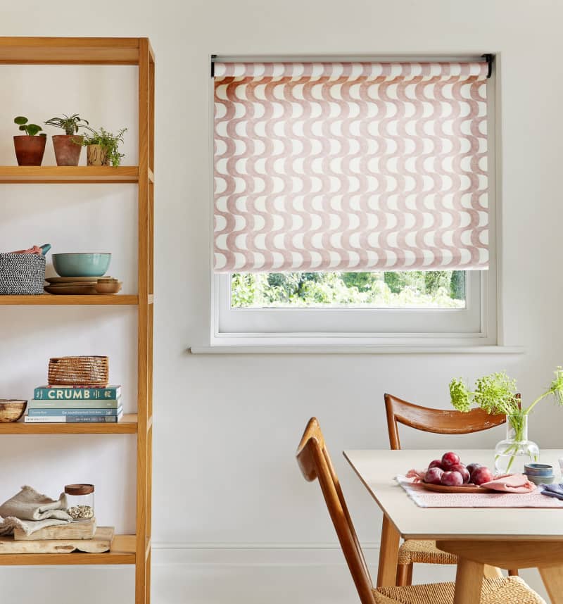 Arena Wave Rose roller blind in a home office