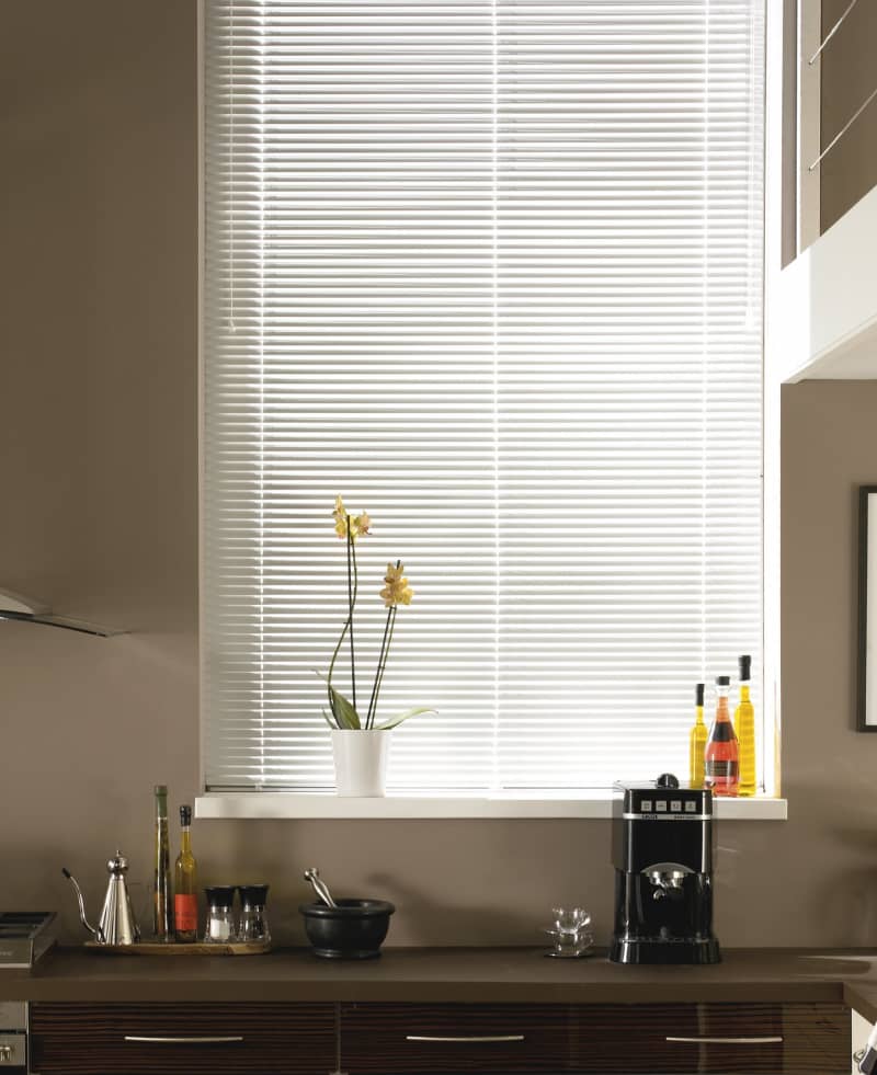 Arena white aluminium Venetian blind in a kitchen
