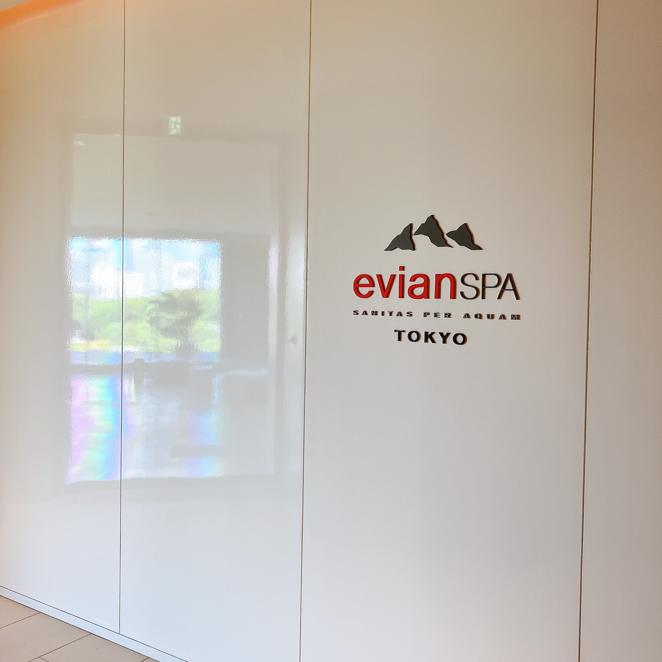 https://res.cloudinary.com/stoicclub/image/upload/v1664259967/blog/202209_evian-spa-tokyo/__001_vndpws.jpg