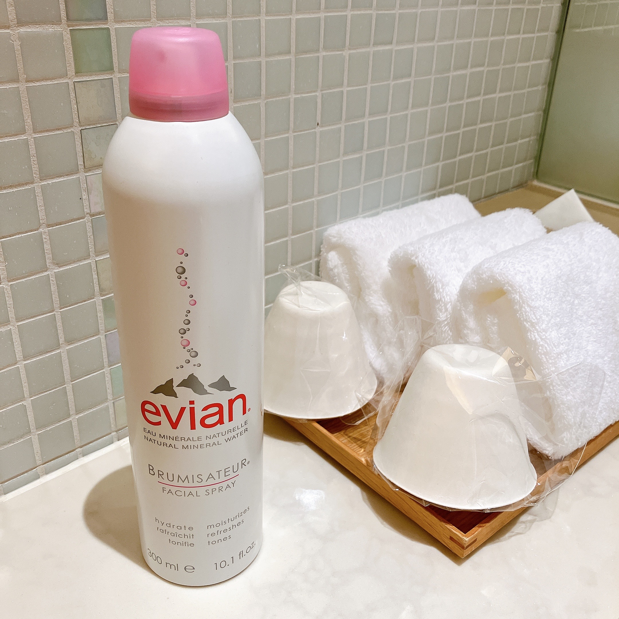 https://res.cloudinary.com/stoicclub/image/upload/v1664259968/blog/202209_evian-spa-tokyo/__evian_wash_czjfhn.jpg