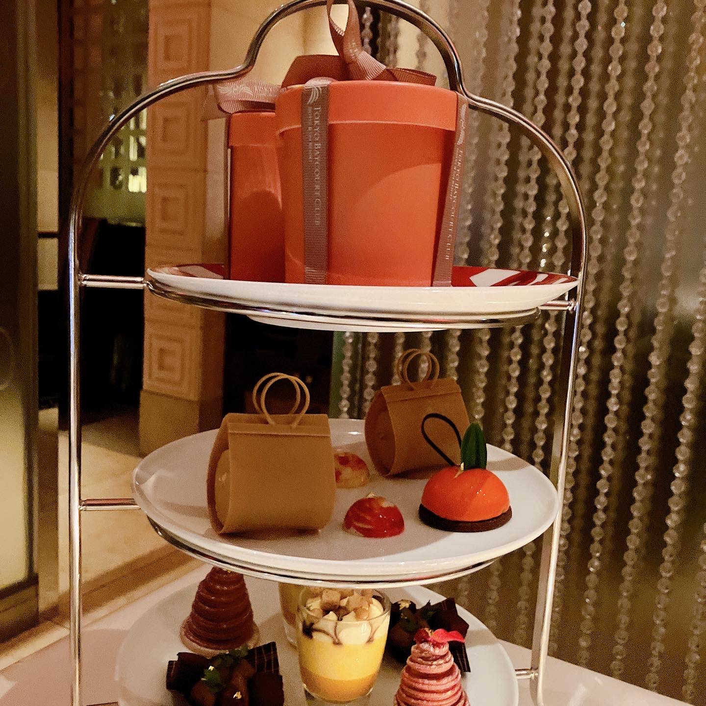 https://res.cloudinary.com/stoicclub/image/upload/v1669705319/blog/202211_hermes-afternoontea/__plate_o9i7pj.jpg