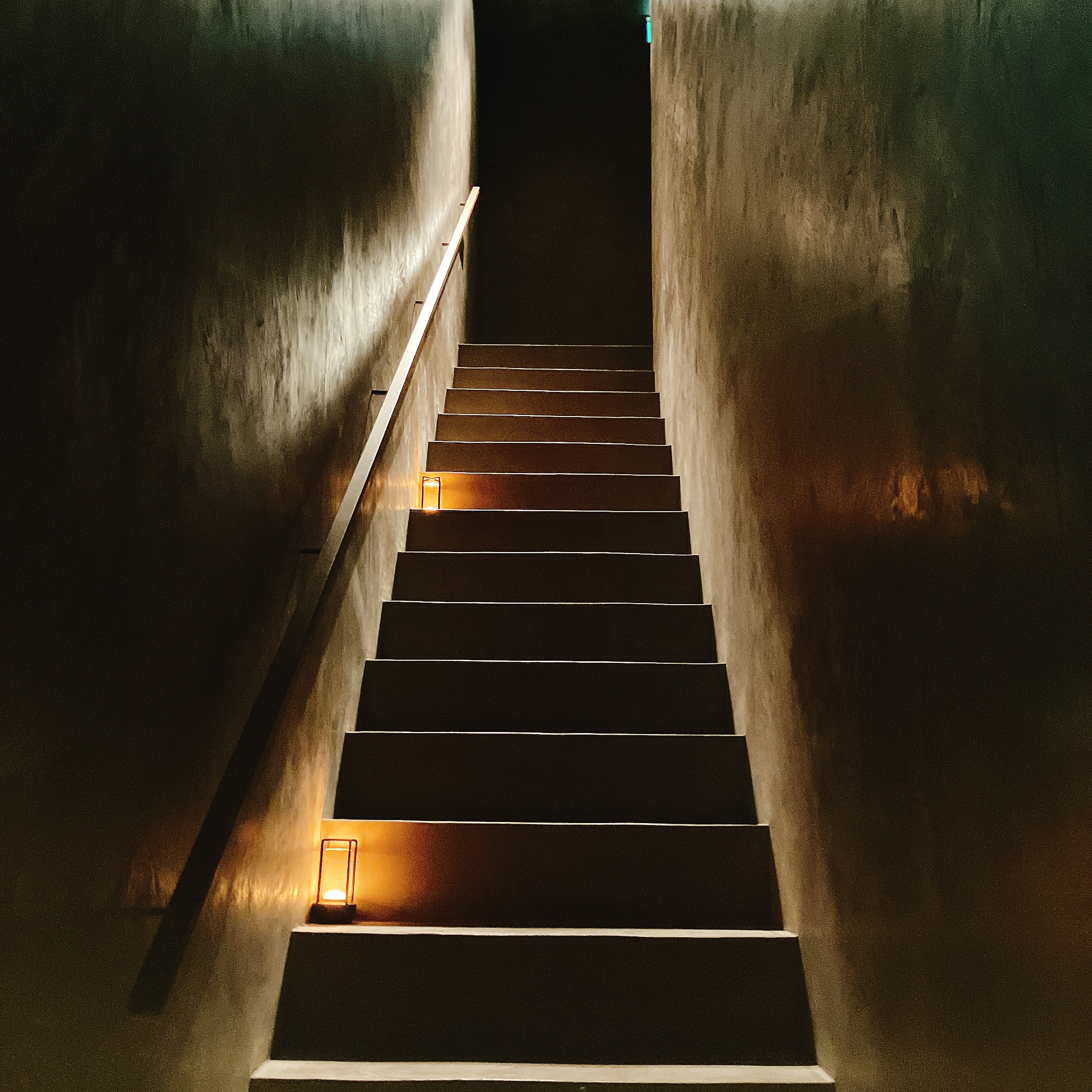 https://res.cloudinary.com/stoicclub/image/upload/v1718869746/blog/202406_nah_cave/__step_e5hvfl.jpg