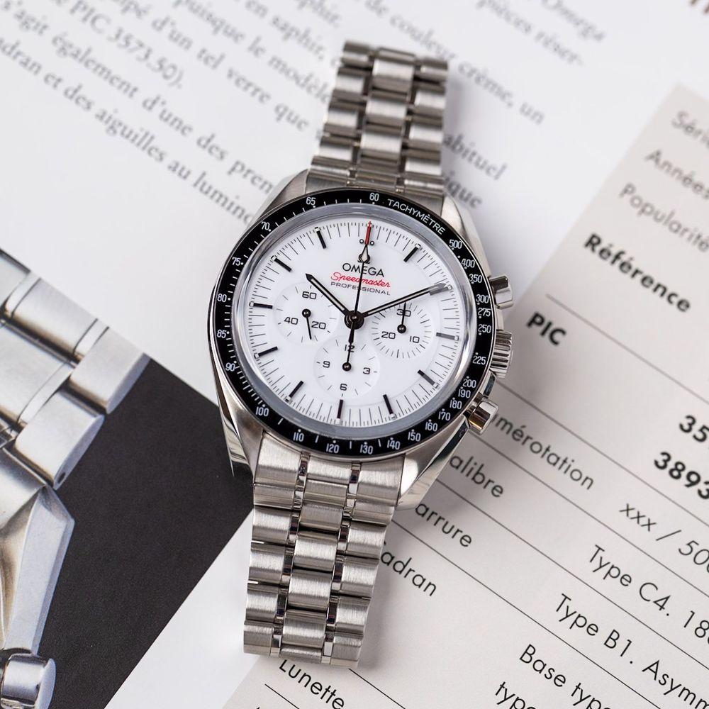 large_omega_speedmaster_white_