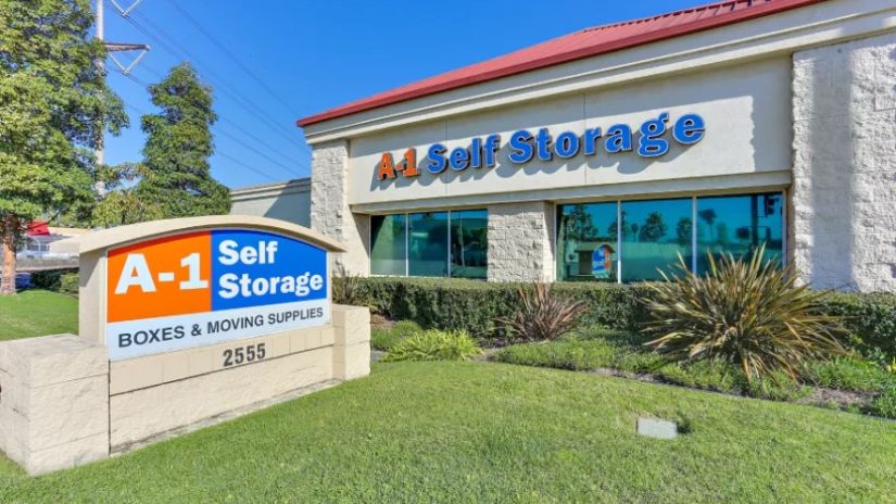 Drive-Up Storage Option in Santa Ana