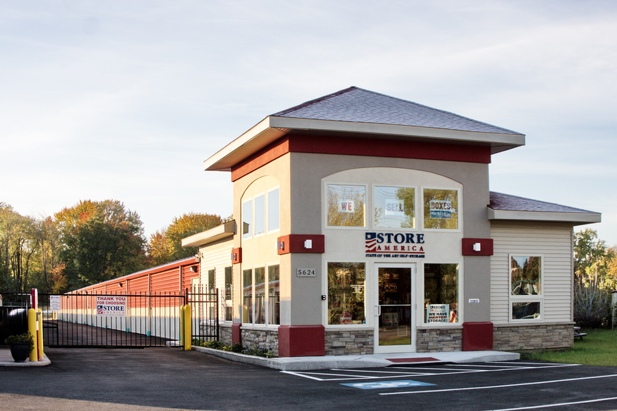 How to Use a Storage Unit for Farmer’s Market Supplies Store America