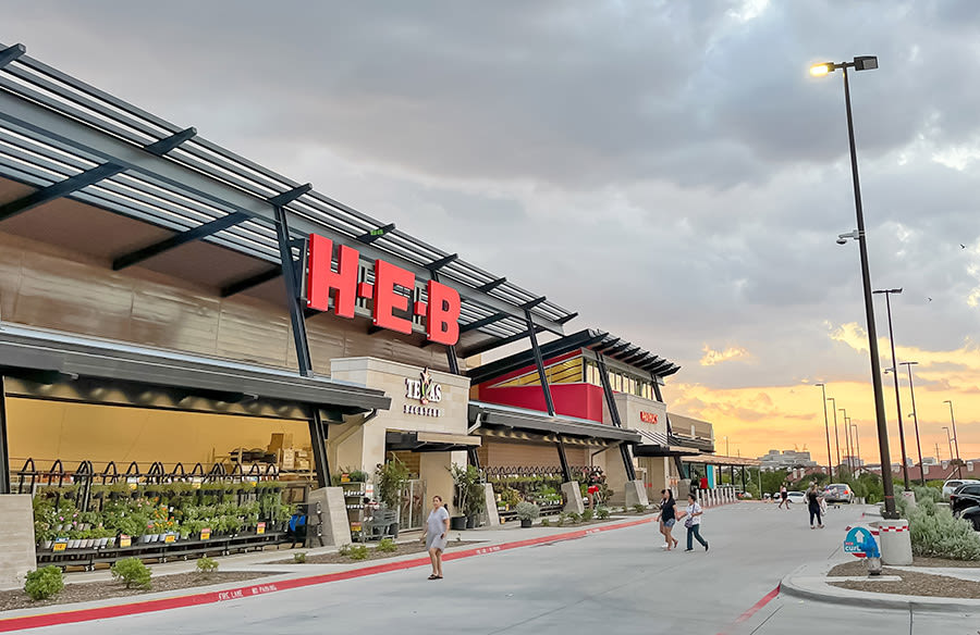 HEB's Expansion in Boerne Lockaway Storage