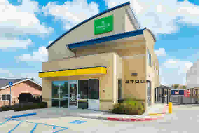 Storelocal Storage Oakley