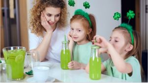 mom and kids making lemonade