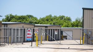 Storage units in Park City KS – Store In A Wink facility exterior