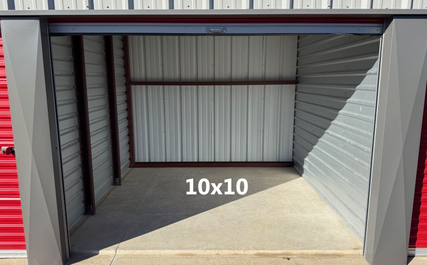 10×10 storage unit with 100 square feet of space at Inline Storage in San Antonio.