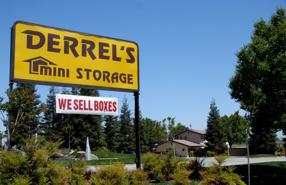 Storage Units In Bakersfield Ca 5000 Ashe Rd Derrel S Mini