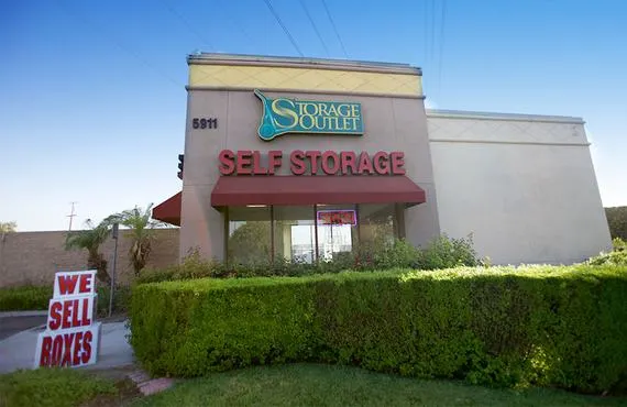 Storage Outlet South Gate Store Front