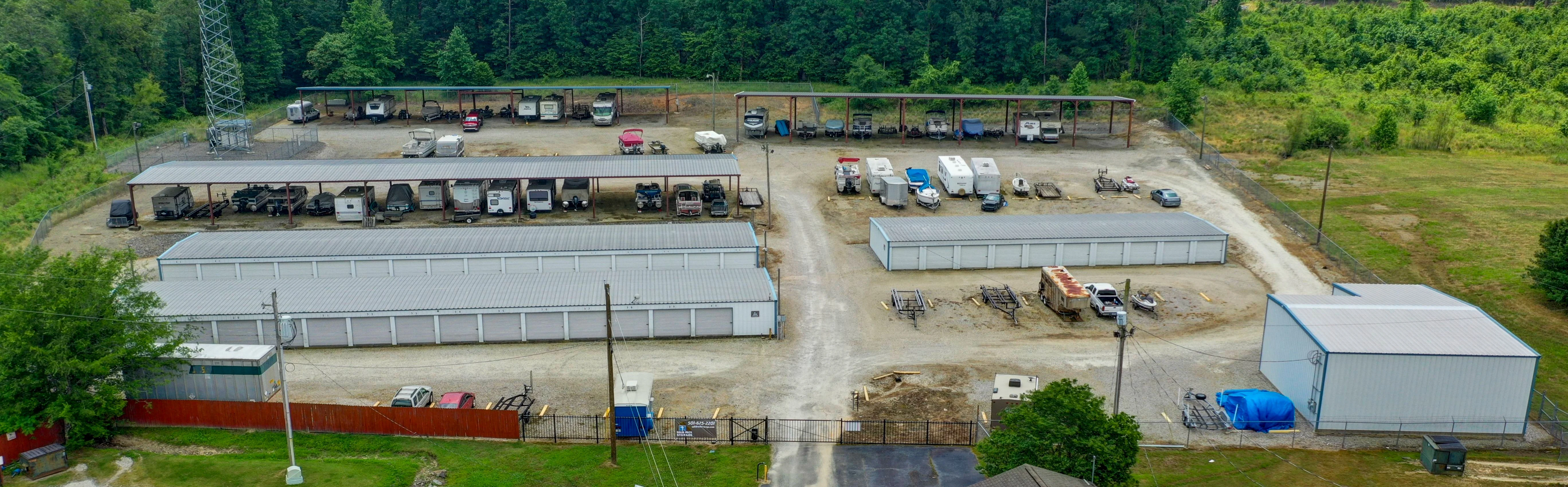 1776 Storage storage units and spaces at 1776 Burgess Falls Rd, Cookeville, TN, 38506