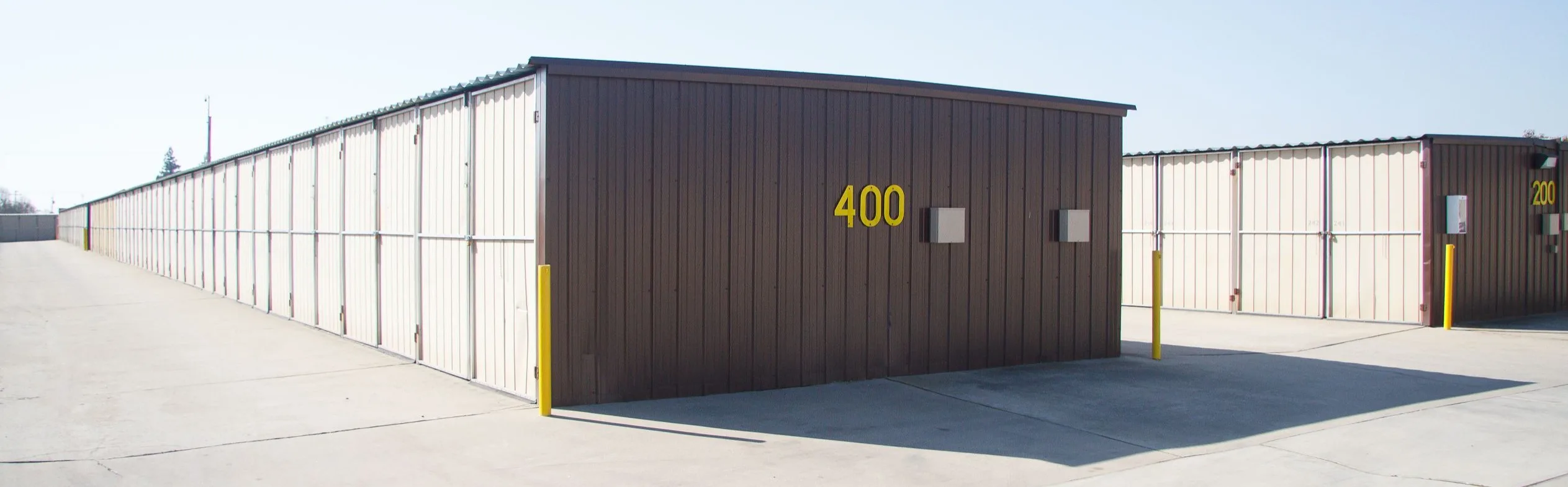 Derrel's Mini Storage storage units and spaces at 3275 W Ashlan Ave, Fresno, CA, 93722