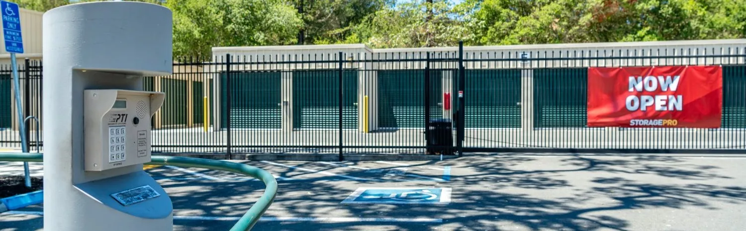 Image of Grove St Self Storage in Healdsburg CA entrance