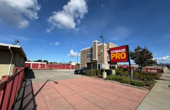 Image of entrance StoragePRO Self Storage of Richmond