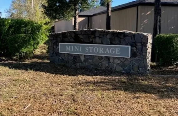 Image of Lakewood Village Mini Storage in Windsor CA sign