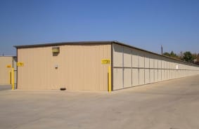 Storage Units In Bakersfield Ca 842 W China Grade Loop Derrel S Mini Storage