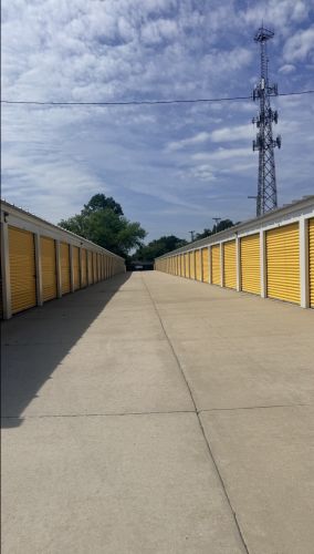 Exterior view of the The Dotte Storage LLC facility