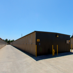 This 360 view shows the outdoor storage units on site at 990 N Mooney