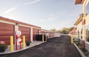 Storage Rental office interior Image of Store America - North Syracuse, 5624 Bear Road, North Syracuse, NY, 13212