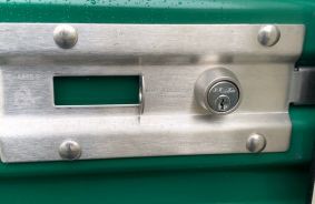 storage units Up Close Lock