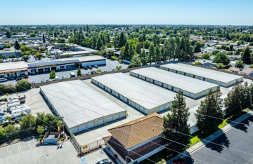 California Self Storage, storage units and spaces at 1338 W Yosemite Ave, Manteca, CA, 95337