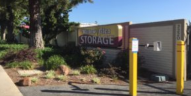 storage container image