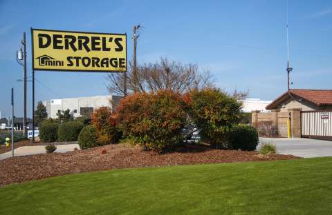 Derrel's Mini Storage, storage units and spaces at 491 Herndon Ave, Clovis, CA, 93612