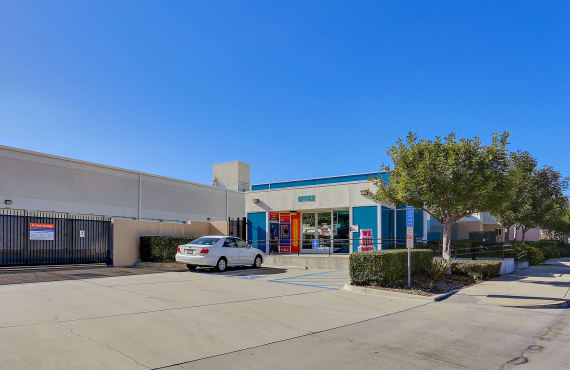 Storage Units in Lake Forest