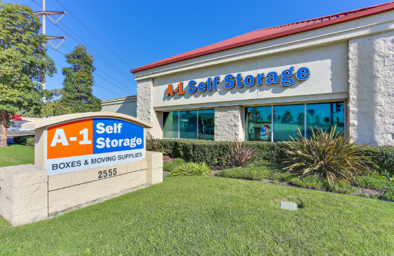 Outside View of A1 Self Storage in Santa Ana