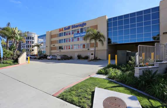 Outdoor View of A1 Self Storage in San Diego