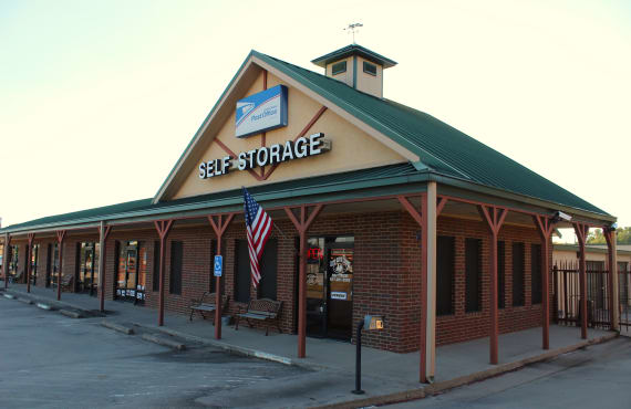 Rufe Snow Depot Self Storage storage units and spaces at 6707 Rufe Snow Drive, Watauga, TX, 76148