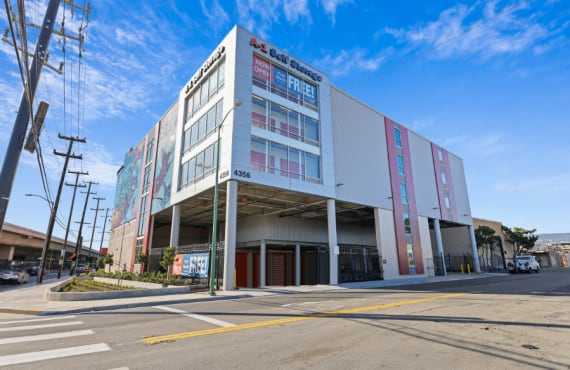 Storage Units in Oakland