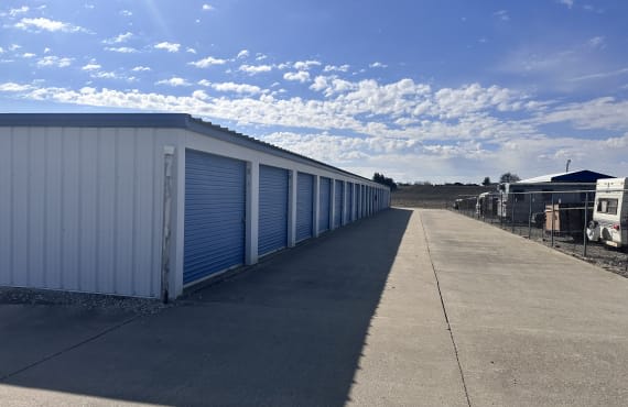 Storage Units in Waterloo, IA | 2448 K Line Dr | Forward Storage