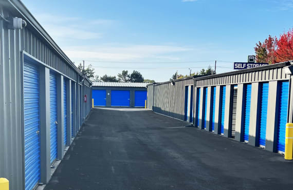 Storage Units In Vancouver On 157th Ave | Glacier West